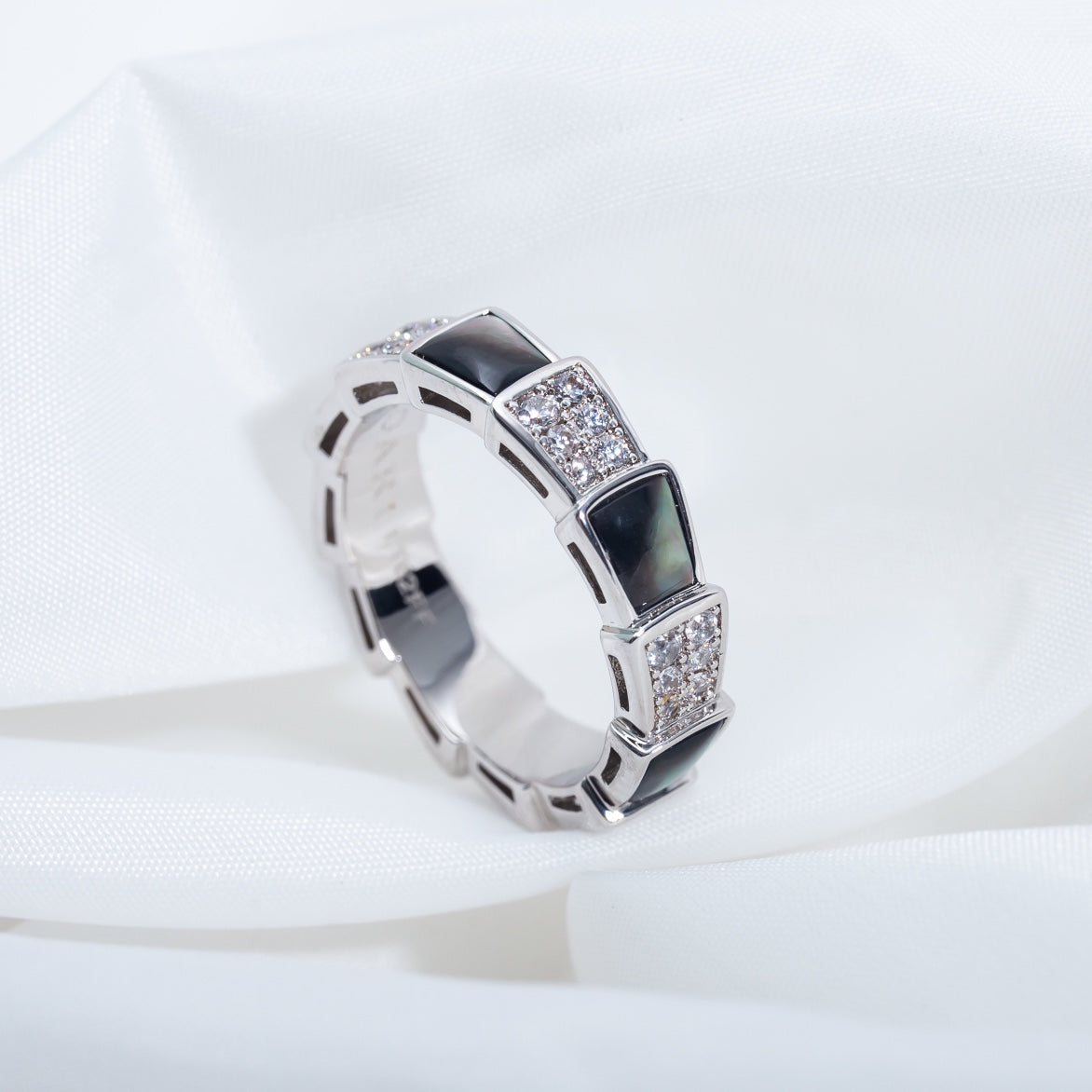 Bvlgari Serpenti Ring Silver Cubic Zirconia Black MOP 4MM