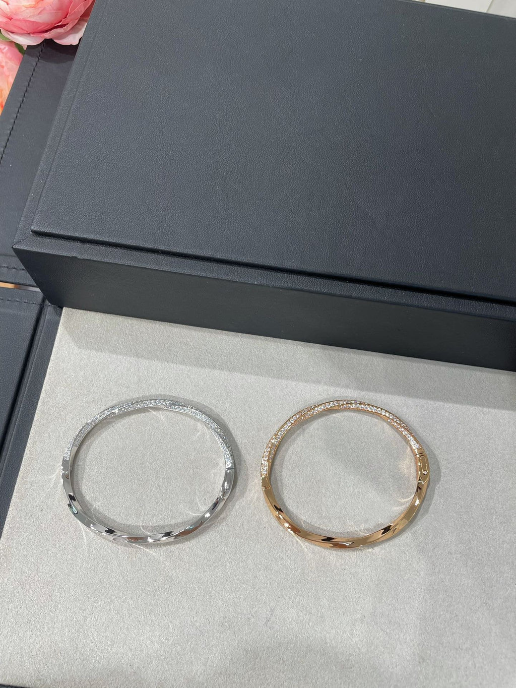Graff Gra Spiral Cubic Zirconia Paved Bracelet