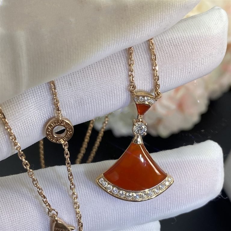 Bvlgari Dream Necklace Carnelian Cubic Zirconia